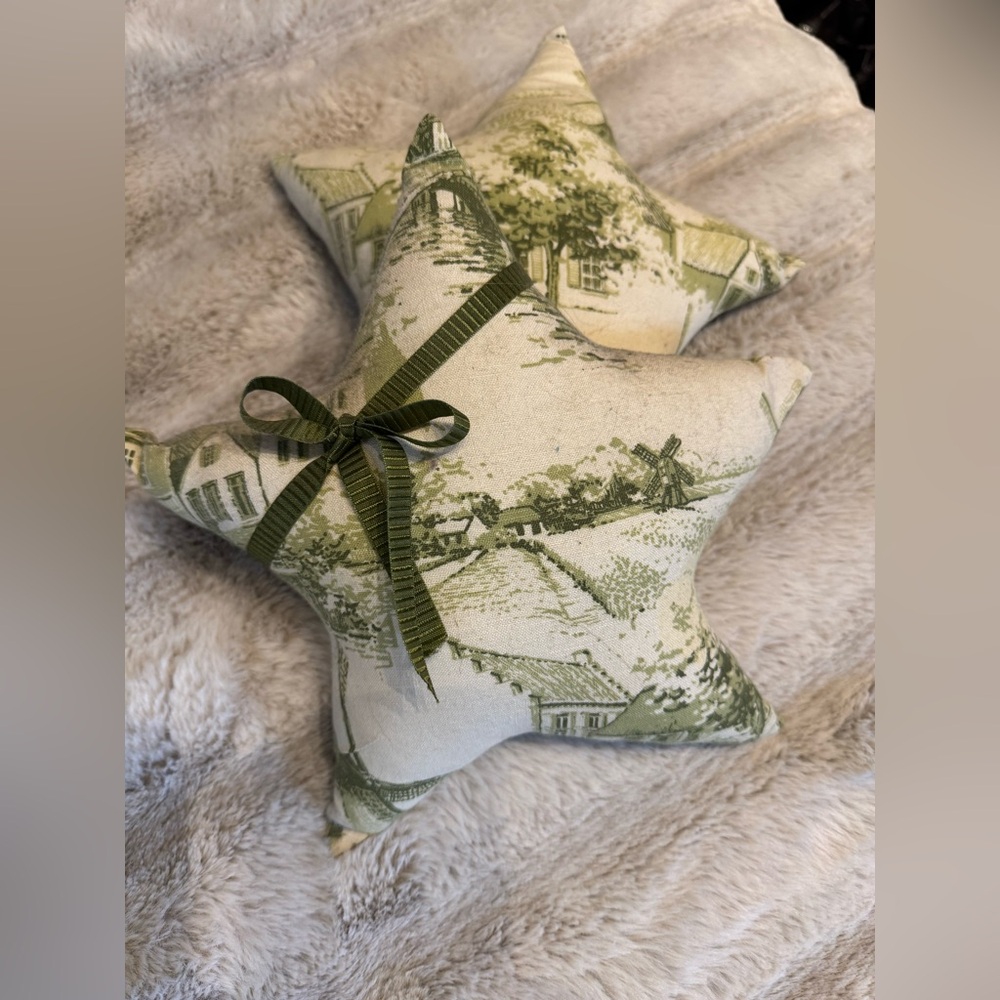 Green and Cream Star-Shaped Throw Pillows - Picture 2 of 5